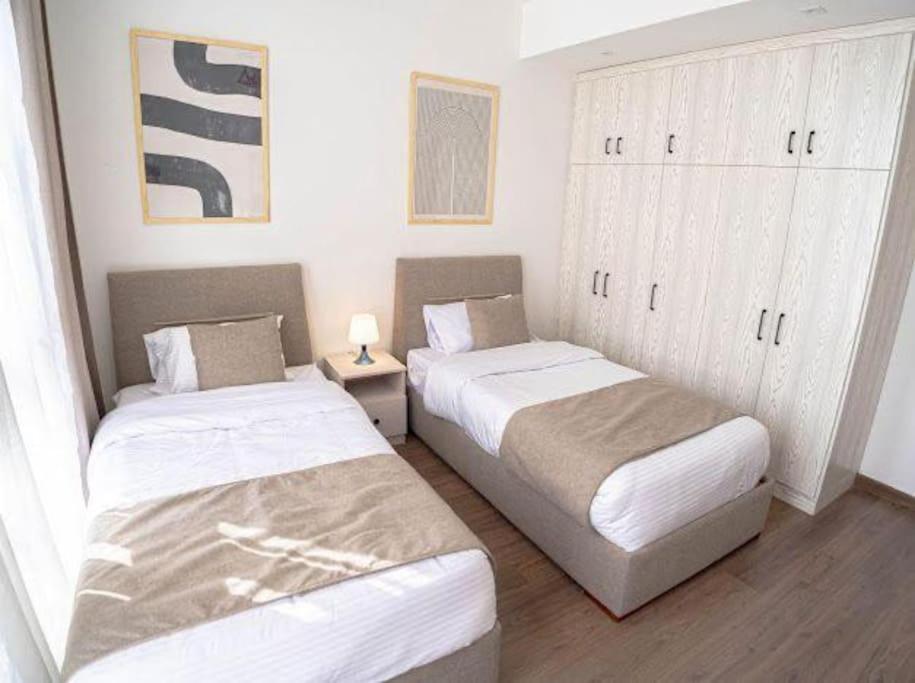Luxury 3 Bedroom Cfc New 1c33 Apartment *